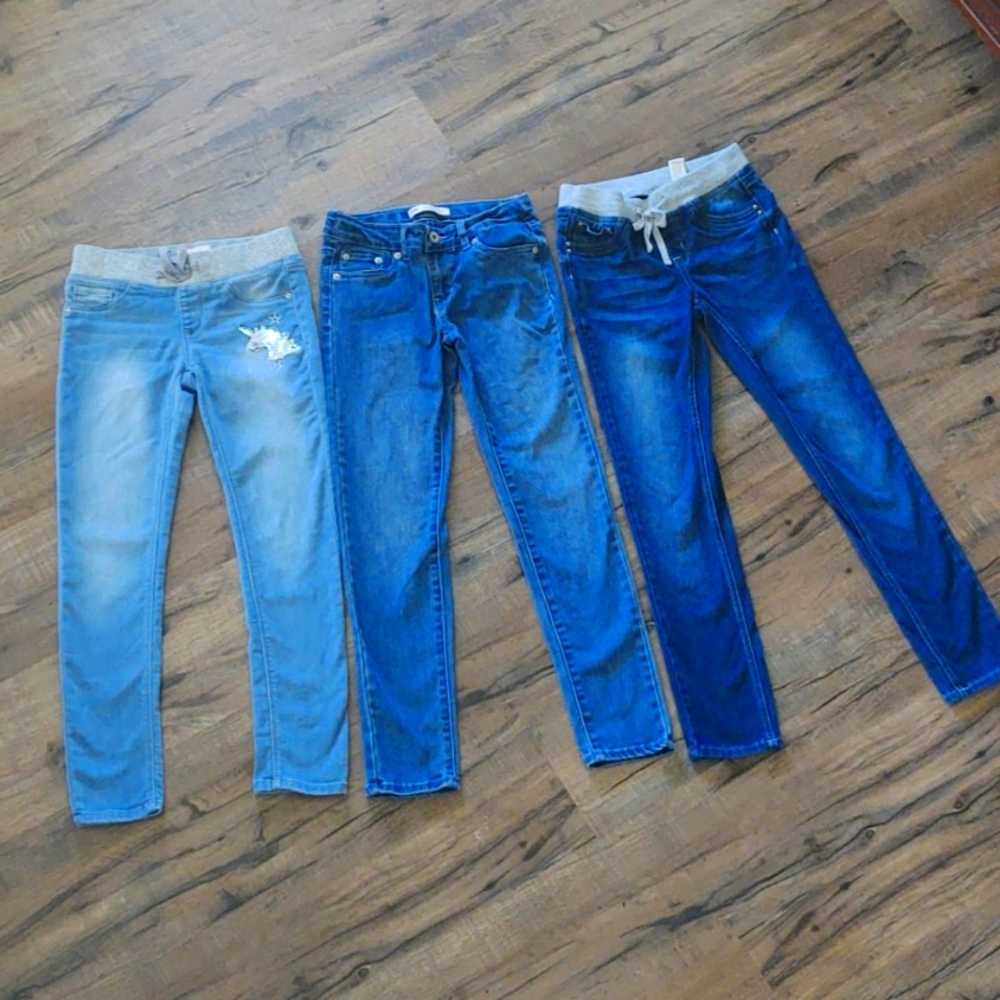 Girls Lot of Skinny Jeans